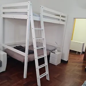 Cinqueterrehouse , La Spezia Italia