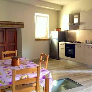 La Giazzera Apartment Dervio