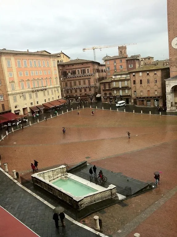 Apartment Ferienwohnung Palazzo Lenzi Siena Italien